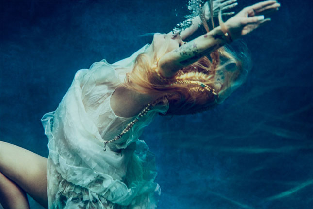 Avril Lavigne Head Above Water Şarkısıyla Geri Döndü