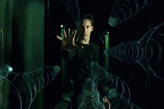 Matrix 4 filminin başrollerinde Keanu Reeves' Neo, Carrie-Anne Moss ise yeniden Trinity karakterini canlandıracak